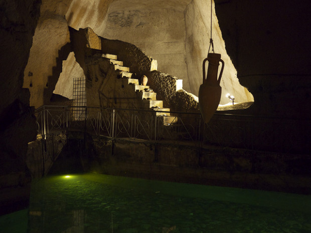 Acquedotto romano a Napoli sotterranea