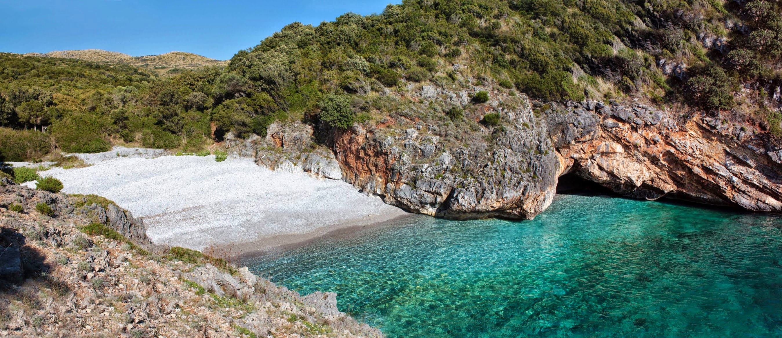 Cala Bianca: la spiaggia più bella d'Italia è in Campania | Napoli da Vivere