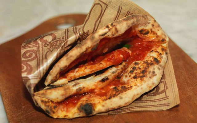 Dove mangiare le migliori Pizze Portafoglio a Napoli