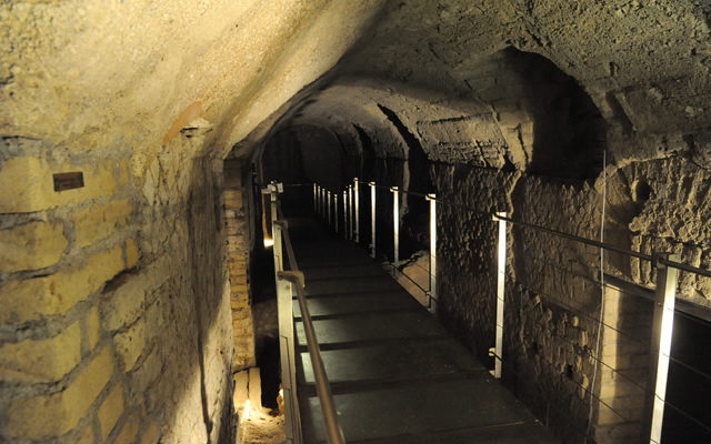 Visite gratuite al percorso sotterraneo del Rione Terra di Pozzuoli