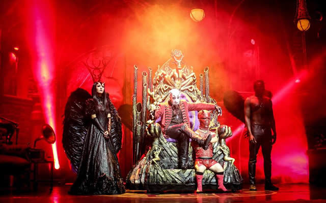 Circo de los Horrores con Cabaret Maldito alla Mostra d'Oltremare di Napoli