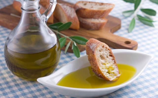 Pane e olio d'oliva