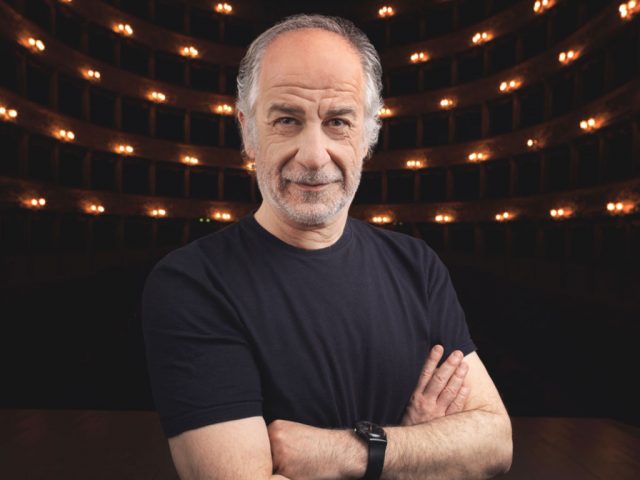Toni Servillo legge Napoli al Teatro Trianon