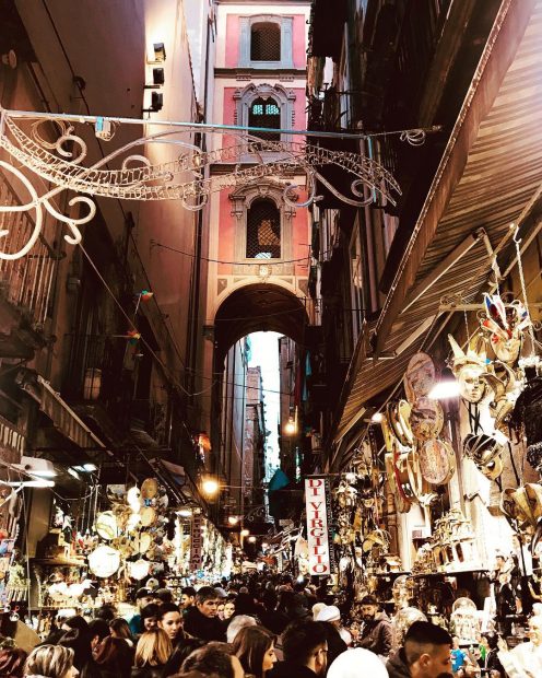 San Gregorio Armeno a Natale