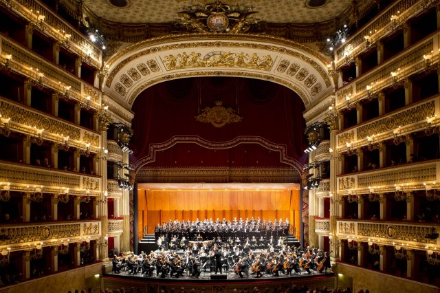 L'Orchestra del Teatro di San Carlo a Napoli