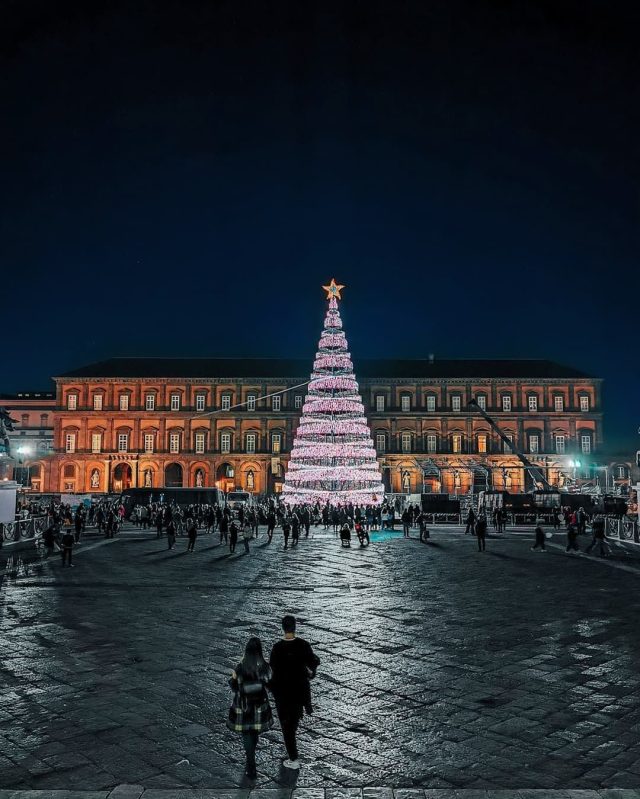 Luminarie palazzo reale peppemor