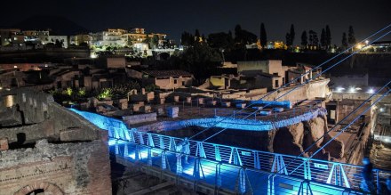 I Venerdì di Ercolano: visite notturne al Parco Archeologico di Ercolano con i Tableaux Vivants