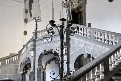Aperitivo-e-visita-nei-Sotterranei-di-Palazzo-Serra-di-Cassano-a-Napoli.jpg