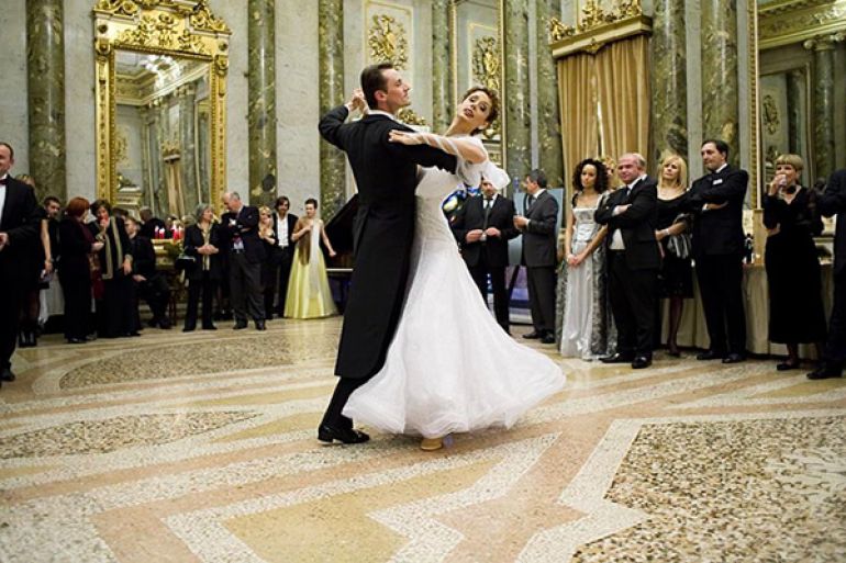 Ballo-delle-Debuttanti-della-Nunziatella-al-Museo-di-Pietrarsa.jpg