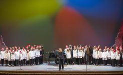 Concerto-di-Natale-2017-al-San-Carlo-per-l’ospedale-pediatrico-Santobono.jpg