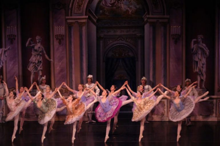 Il-Lago-dei-Cigni-al-Teatro-Bellini-di-Napoli-con-il-Royal-Ballet-Of-Moscow.jpg