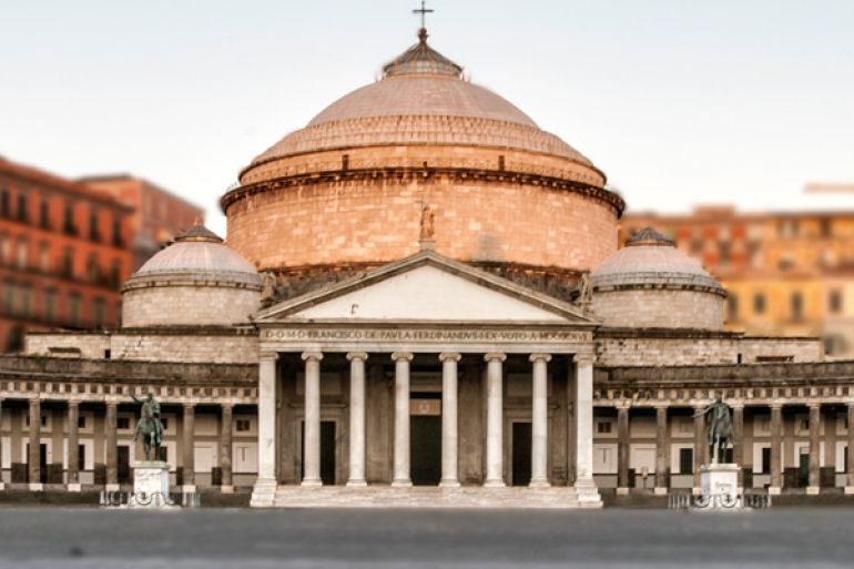 Inaugurazione-Piano-City-Napoli-2015-21-pianoforti-a-Piazza-del-Plebiscito.jpg