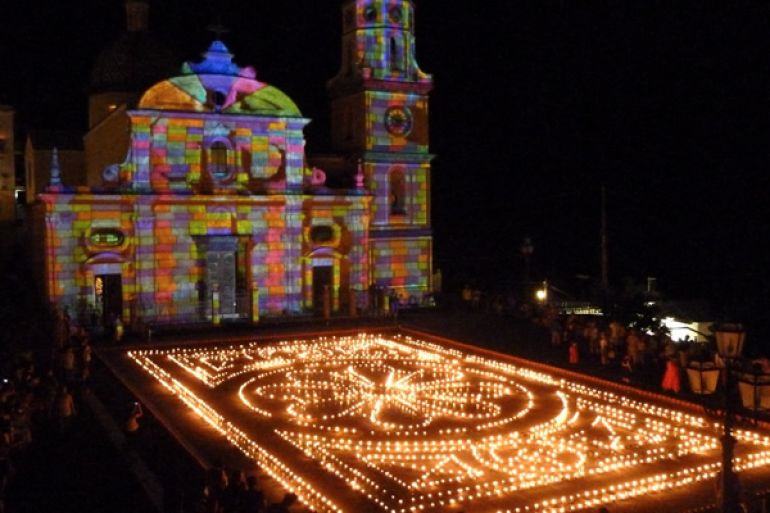 La-Lunga-Notte-della-Luminaria-a-san-domenico-a-praiano.jpg