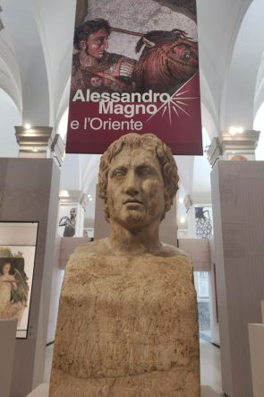 La mostra “Alessandro Magno e l’Oriente” al MANN, il Museo Archeologico Nazionale di Napoli