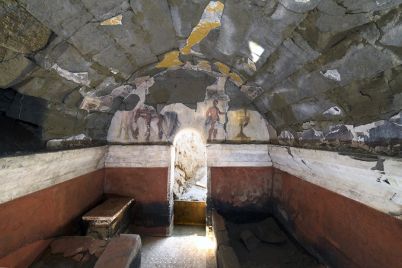 Scavi-di-Cuma-trovata-una-eccezionale-tomba-dipinta-del-II-secolo-a.C..jpg