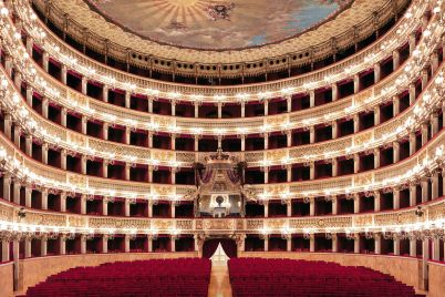 Teatro-san-carlo-Napoli.jpg