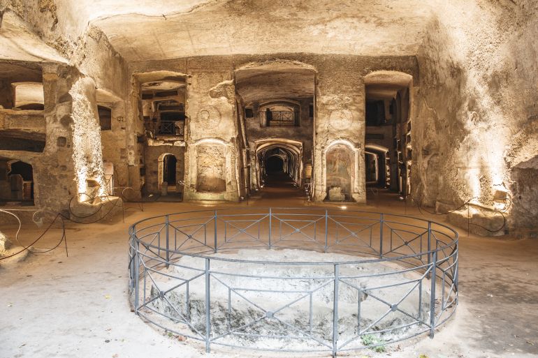 catacombe-di-san-gennaro.jpg
